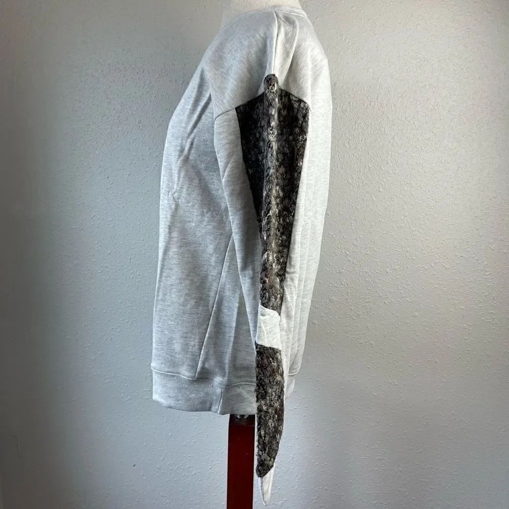 NWT Hem & Thread Sweatshirt Size S - Picture 2 of 7